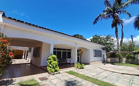 Casa Térrea Espaçosa Centro , Bertioga-Pertinho da Praia